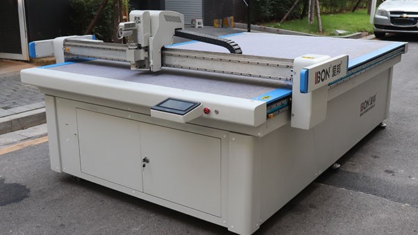 小多層自動服裝裁剪機