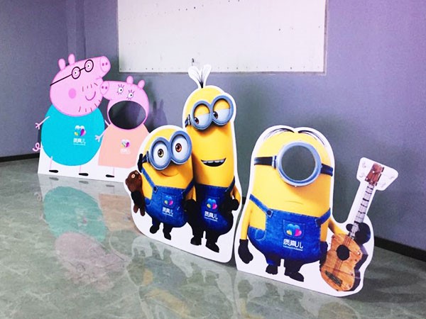 廣告標(biāo)牌CCD定位切割機(jī)